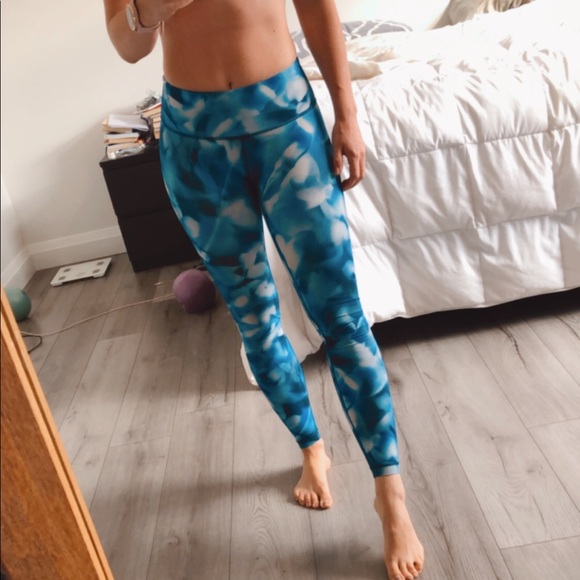 π Blush Blossom Lululemon Wunder Under Leggings - Picture 2 of 9